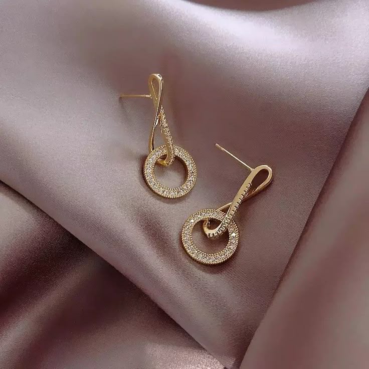 Earrings for woman